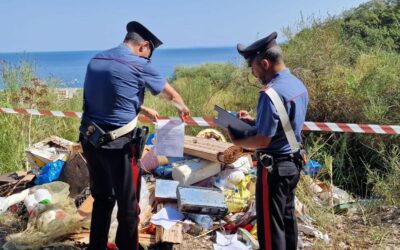 Discarica abusiva a cielo aperto, denunciati 53enne e 38enne
