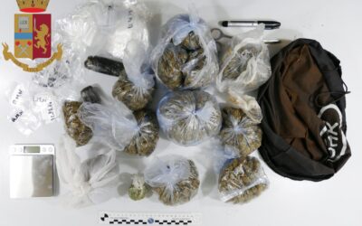 Nasconde in stanza 850 grammi di marijuana: Iniziata perquisizione, tenta la fuga. Arrestato 17enne pusher e denunciato per resistenza