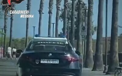 Rubavano auto in sosta in vie e parcheggi supermercati, quattro arresti