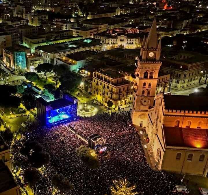 Messina. I Pooh infiammano i quindicimila di Piazza Duomo fra musica e grandissime emozioni