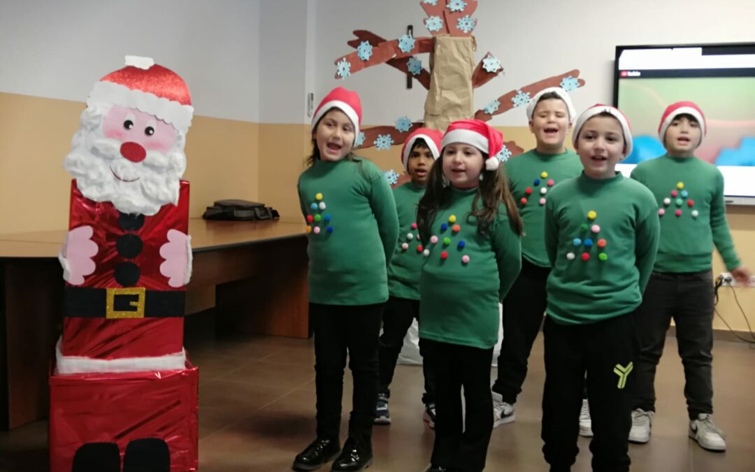 Barcellona PG. Grande partecipazione alla recita “Aspettando il Natale” della 2^A t.p. Scuola Primaria dell’I.C. “Capuana”