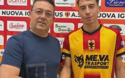 Calcio. Nuova Igea Virtus, via i difensori Angelo Di Cristina e Hakeem Mudasiru