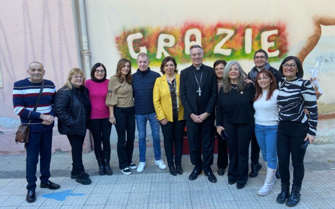 Barcellona PG. La Visita Pastorale del Vescovo Ausiliare Mons. Cesare Di Pietro al plesso “S. Antonio” dell’I.C. “Foscolo”