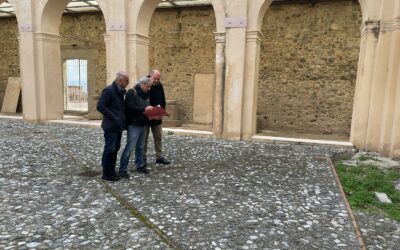 Milazzo. Comune, consegnati lavori del Chiostro del Rosario: nuova illuminazione. In Marina Garibaldi, via a potatura alberi