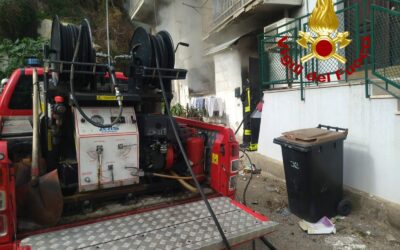 Messina. Incendio in casa, intervento dei VdF