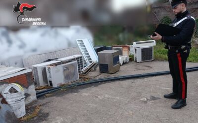 Stromboli. Scoperta discarica discarica abusiva tra i rifiuti lastre in eternit