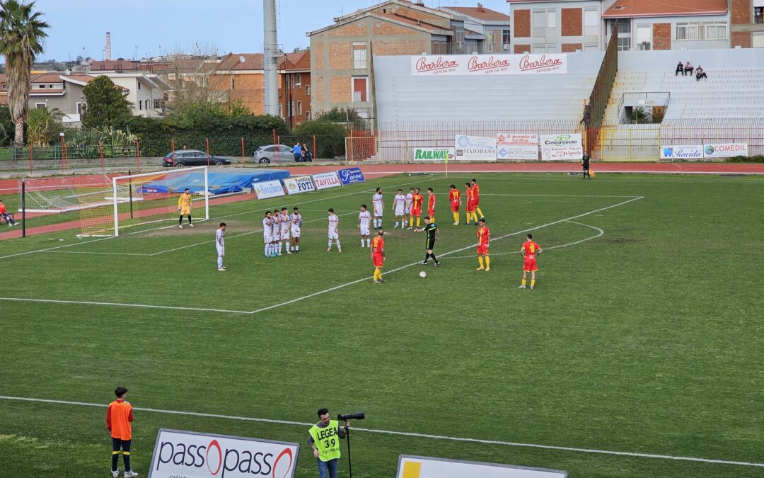 Calcio – Serie D. Una super Nuova Igea Virtus domina l’ostico Real Casalnuovo: gol fantastici di Longo e Aveni