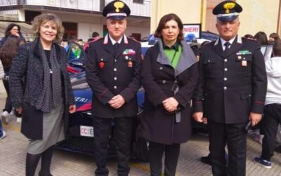 Barcellona PG. Gli alunni della “Foscolo” incontrano l’Arma dei Carabinieri 