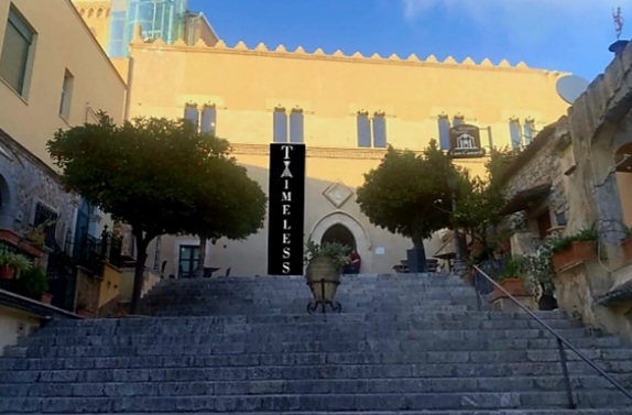 Taormina. Cresce l’attesa per l’inaugurazione della Galleria d’Arte “Taimeless”. Serata di Gala ad inviti nel prestigioso Palazzo Ciampoli  
