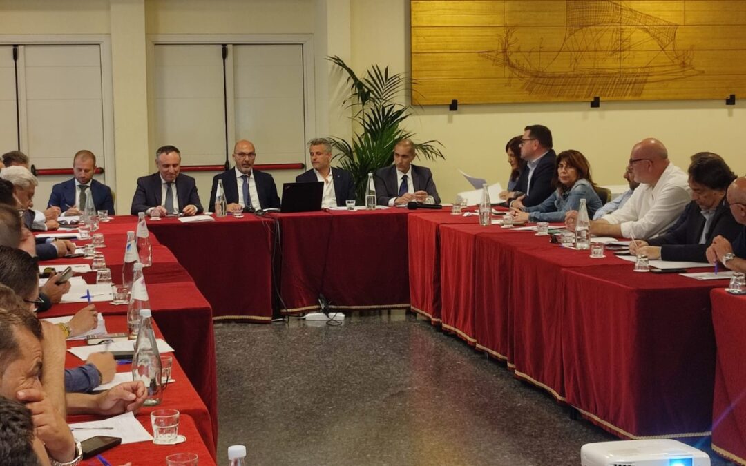 La Raffineria di Milazzo presenta piano di investimenti per 115 milioni di euro. Cgil, Cisl e Uil: “Sicurezza, ammodernamento impianti e transizione ecologica”