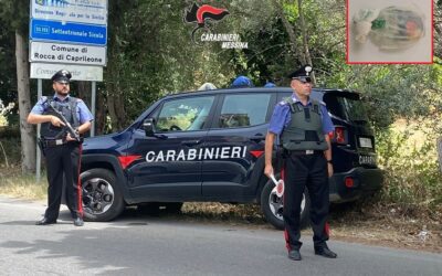 Getta dal finestrino involucro con oltre 40 grammi di cocaina, fermato e arrestato