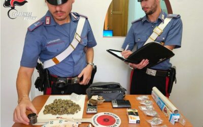 Vulcano. Pusher in vacanza, 28enne arrestato