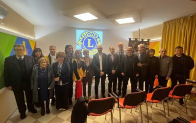 #LionsClubBarcellona. Presentato il libro “Con gli occhi di Sara. Un padre, una figlia e l’autismo” dell’On. Davide Faraone