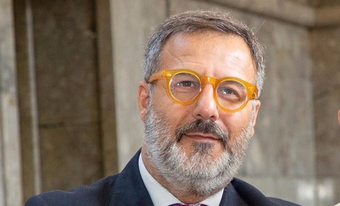 Cultura. Nuccio Anselmo con Ninni Bruschetta presenta il nuovo libro “PARLAMI MADRE”, poesie e racconti brevi sulla madre e sulla perdita più grande