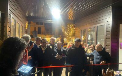 Milazzo. Inaugurata Villa Nastasi, ampia partecipazione tra nuovo verde, panchine letterarie, illuminazione