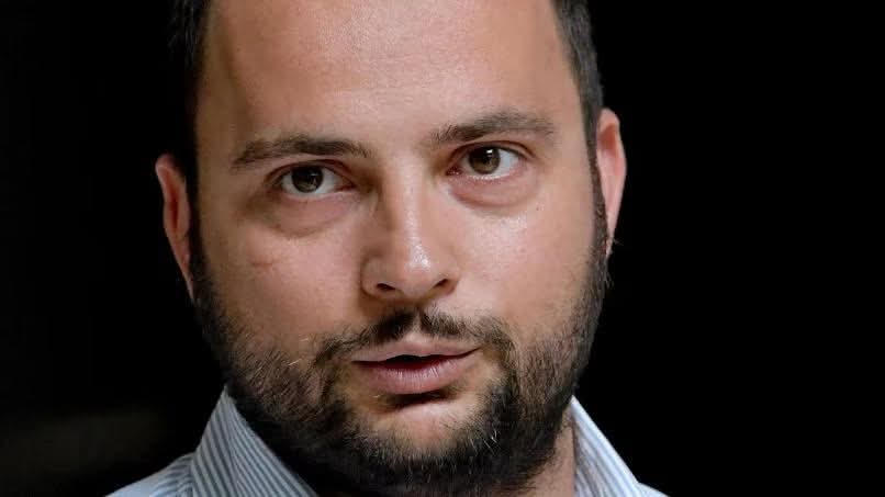 Novara di Sicilia sconvolta per la tragica morte in un incidente stradale del giovane giornalista Fabio Postiglione