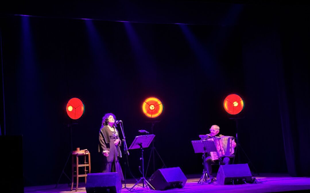 Patti d’Autore. Antonella Ruggiero inaugura la stagione teatrale con un sold out memorabile