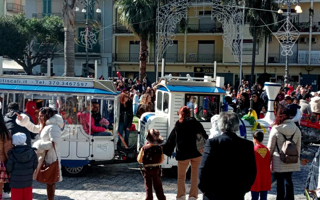 Il Carnevale 2025 nel messinese, da Barcellona a Torregrotta, da Terme Vigliatore a Novara di Sicilia, da Cattafi a Saponara, tradizione e allegria