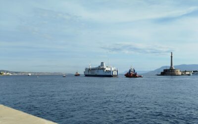 La motonave “Logudoro” nel porto di Messina, verso demolizione in Turchia