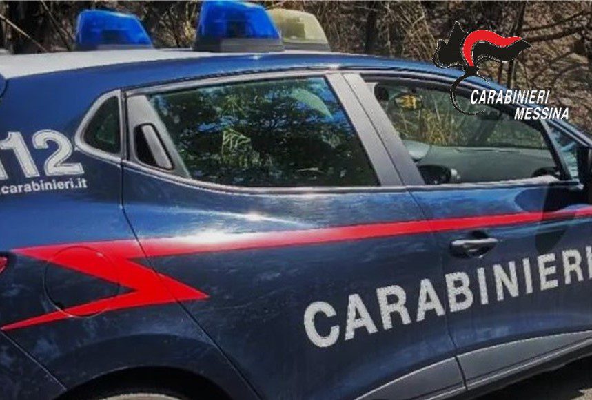 Sorpreso a bruciare le sterpaglie in area caratterizzata da “macchia mediterranea”, 62enne denunciato