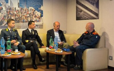 Milazzo. La nave “Diciotti” in sosta nel porto, la visita del sindaco Midili