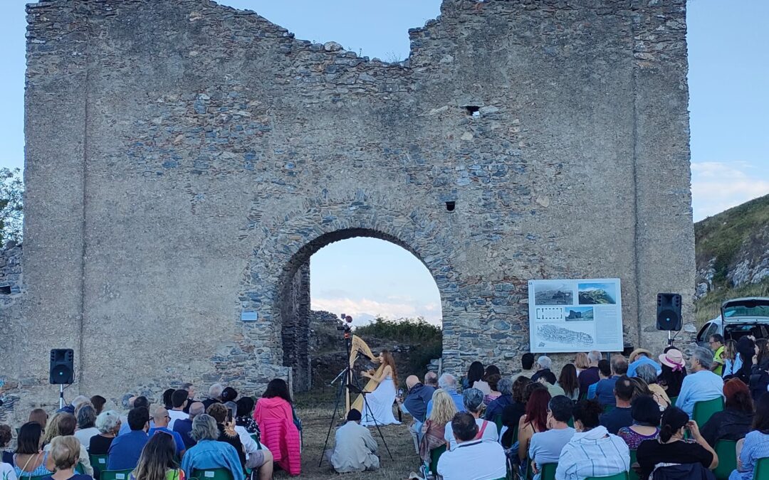 Successo per “Echi del Mito. Un viaggio tra Amore e Dee” incanta Gioiosa Guardia