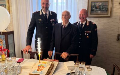 Oltre un secolo di fedeltà: festeggiato l’Appuntato Antonino Mazzone