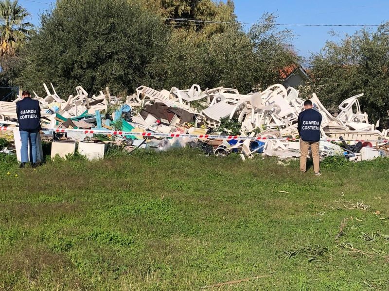 Patti. Discarica di rifiuti a cielo aperto, sequestrata area in contrada Galice