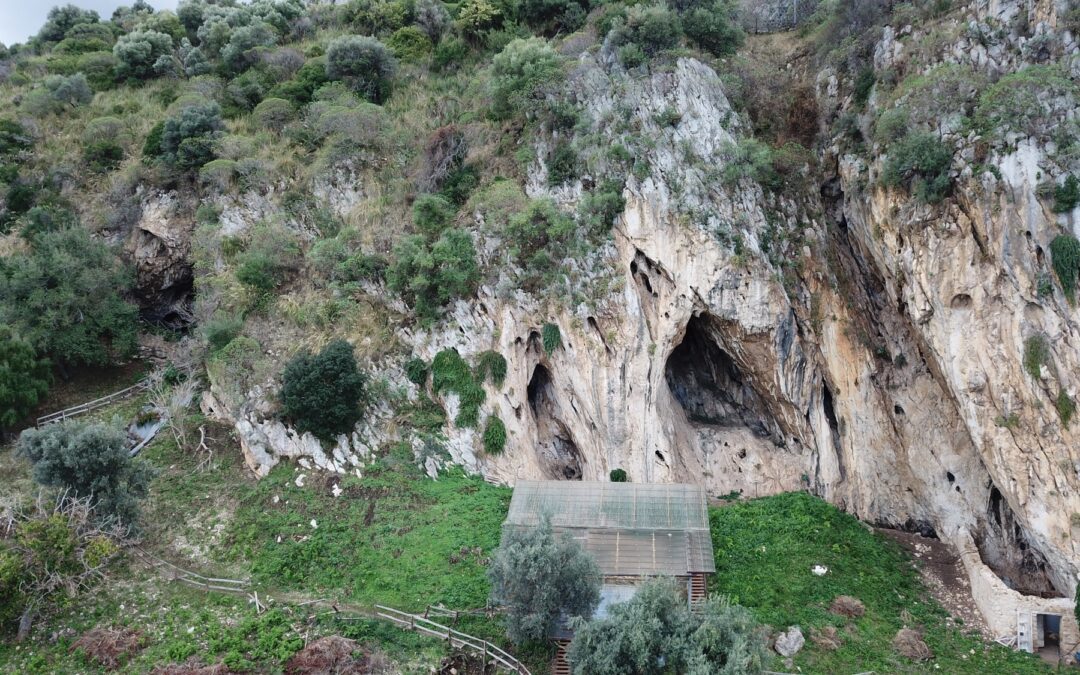 Grotta di San Teodoro. Verso messa in sicurezza area archeologica di Acquedolci, chiusa dopo distacco massi da parete rocciosa