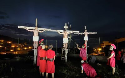 Barcellona PG. “Tetelestai: tutto è compiuto”, una Via Crucis vivente suggestiva, partecipata ed emozionante