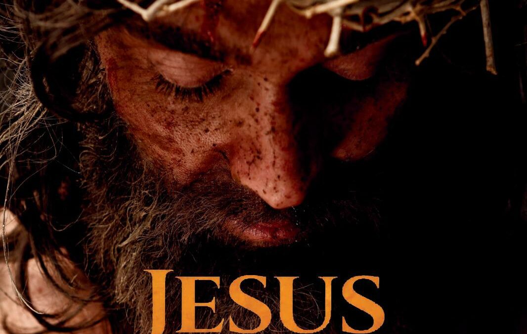 Oliveri rivive la Passione, il borgo si fa Gerusalemme, la fede diventa teatro e cammino