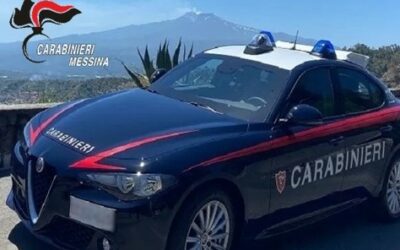 Sorpreso con la droga in auto e a casa: 30enne arrestato