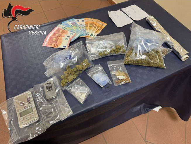 Sorpreso con quasi 70 grammi di droga: 51enne arrestato