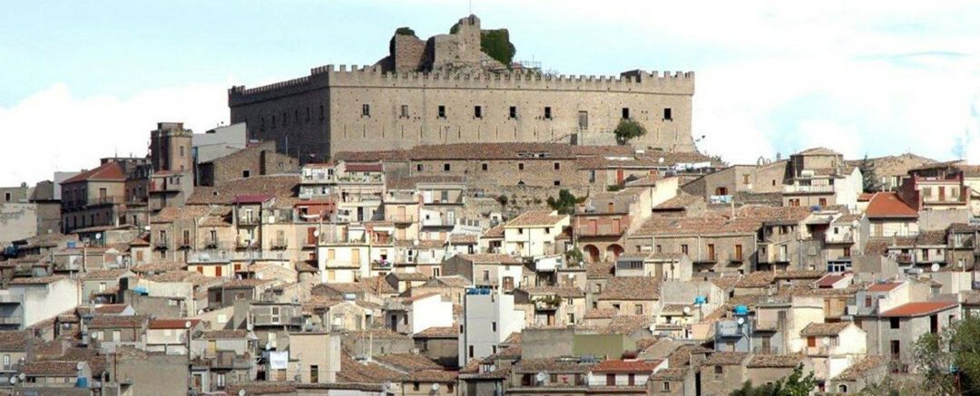 Montalbano Elicona, la Regione premia il festival “Note di Pietra”: per l’estate 2026 arrivano 20mila euro