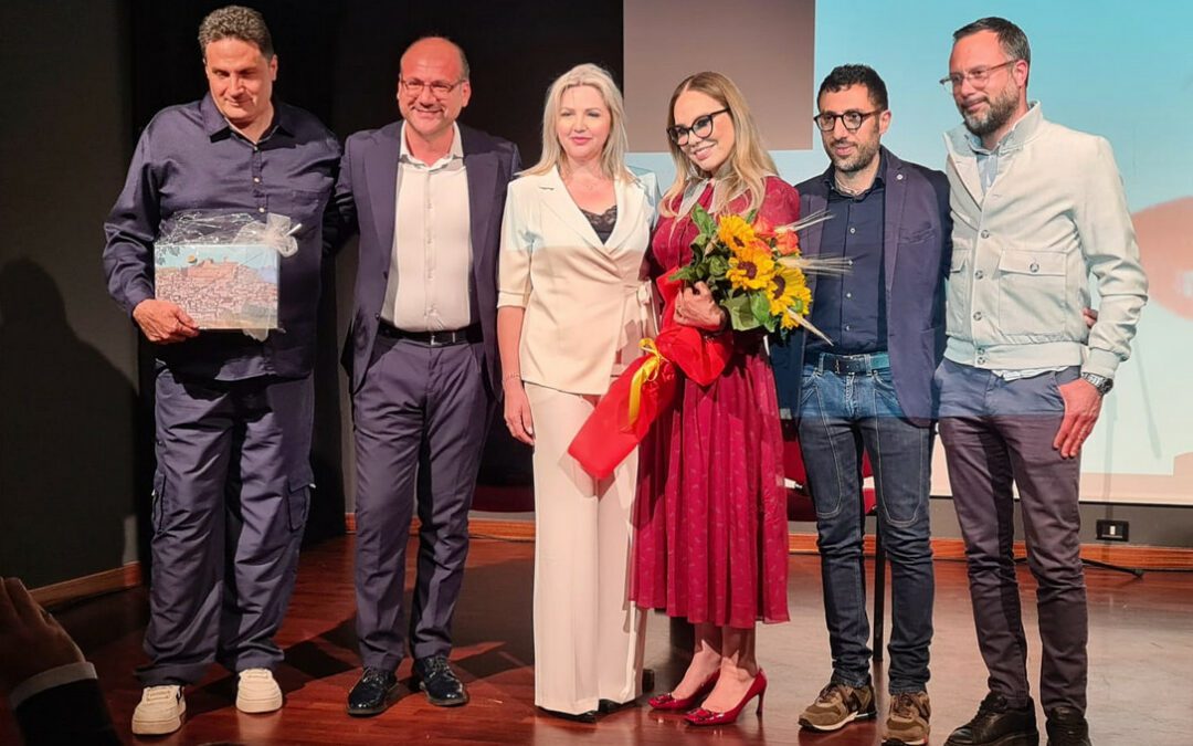 Montalbano Elicona, Ornella Muti firma il gran finale della rassegna “Il Fascino del Teatro nel Borgo”
