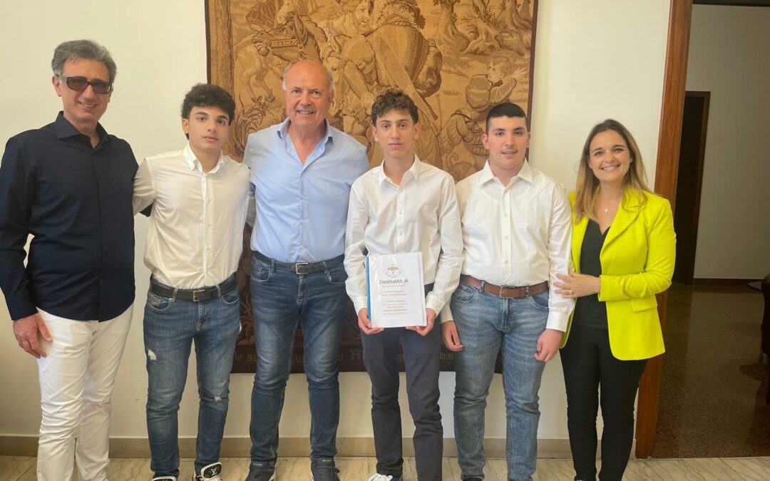 Milazzo. A Palazzo dell’Aquila la mini impresa “ElectricalArt_JA” dell’istituto “Majorana”: campione regionale Sicilia 2026