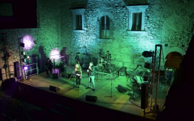 Al Teatro Greco di Tindari, “La Convenzione”: i Patriots portano Franco Battiato con lo storico tastierista Filippo Destrieri