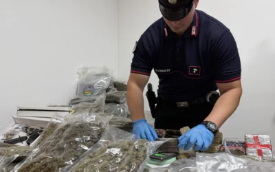Messina. Controlli straordinari: due arresti e sequestro di armi e droga